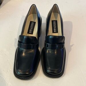 Kenneth Cole Reaction : Black loafer w/ 2.5 “ heel.Size 6 1.2